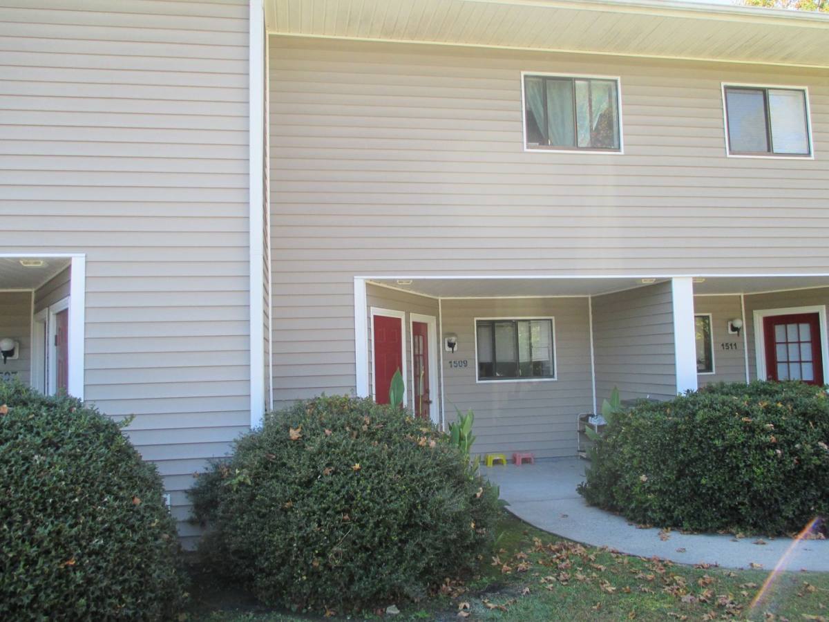 Townhouse for rent at 1509 College Way, New Bern, NC 28562