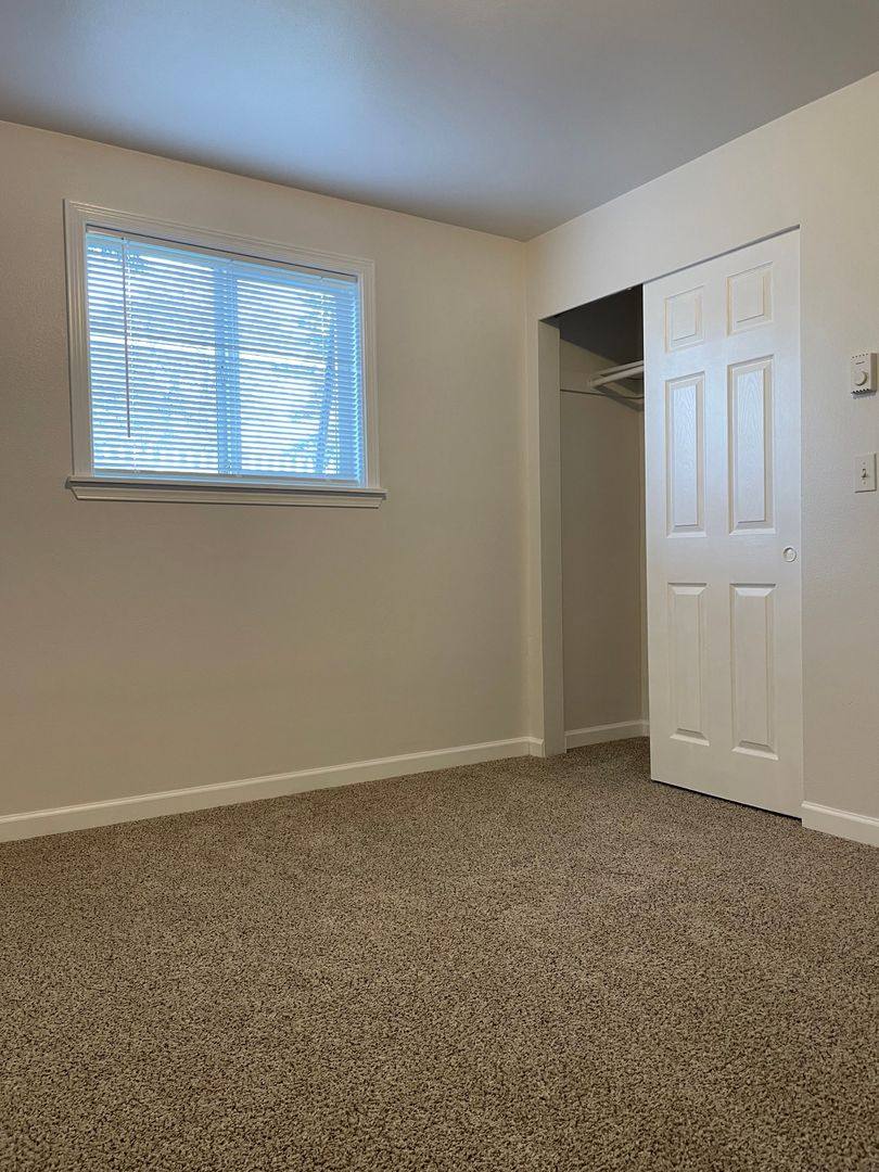 Apartment for rent at 30853 14th Ave S, Federal Way, WA 98003