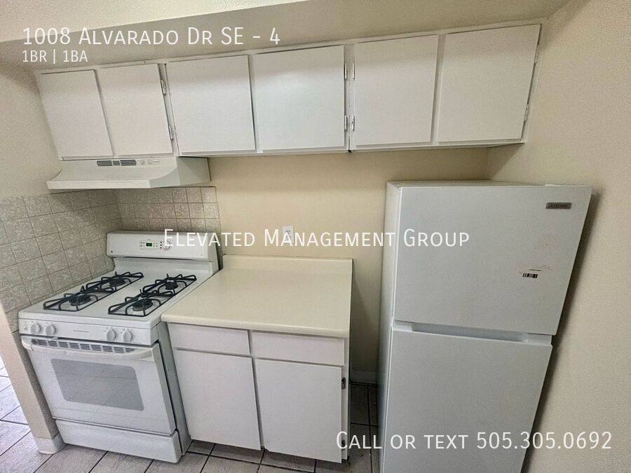 Apartment for rent at 1008 Alvarado Dr SE #4, Albuquerque, NM 87108