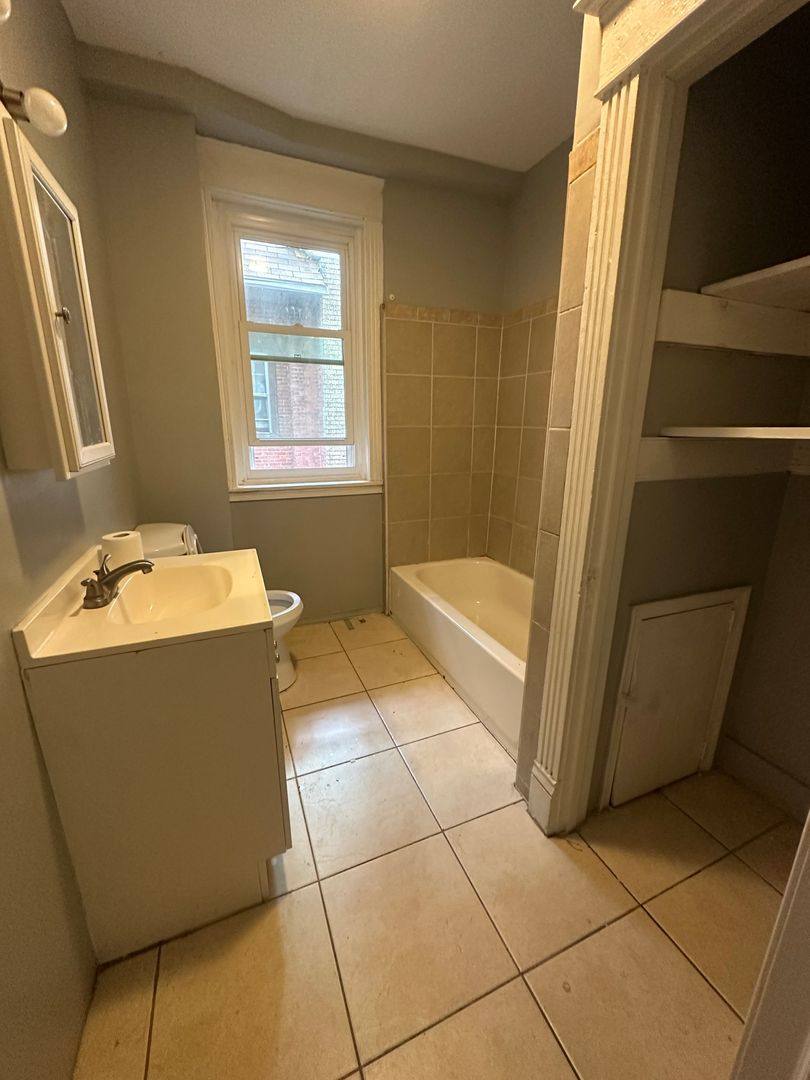 Apartment for rent at 1315 W Roosevelt, Philadelphia, PA 19140
