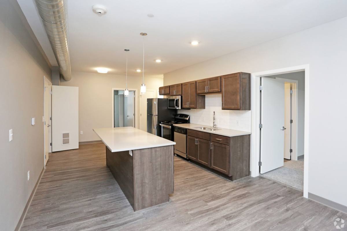 Apartment for rent at 3201 Forest Ave, Des Moines, IA 50311