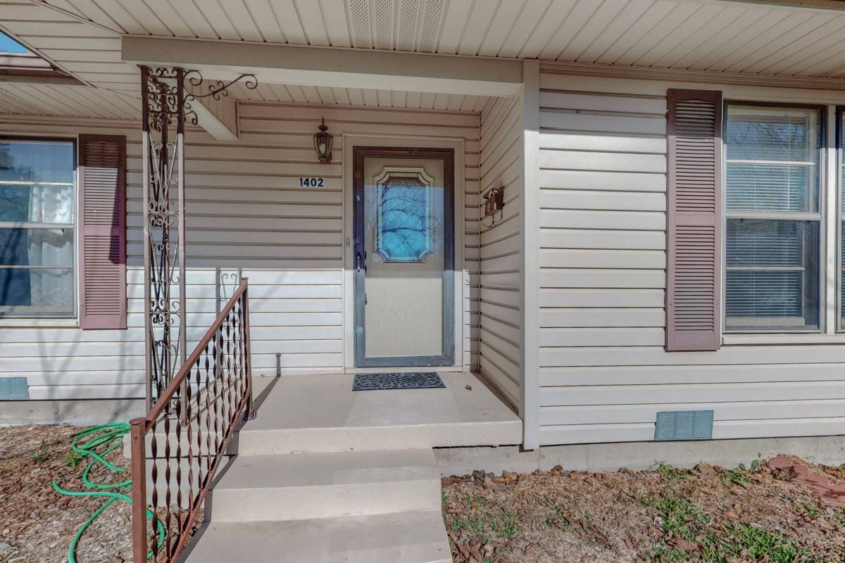 House for rent at 1402 Glendale St, Greenville, TX 75401