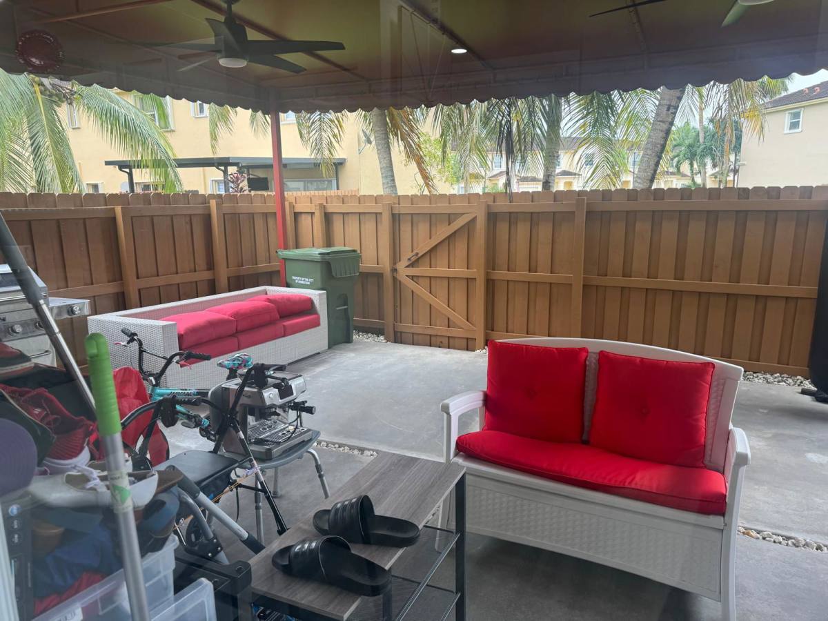 House for rent at 4144 NE 26th St, Homestead, FL 33033