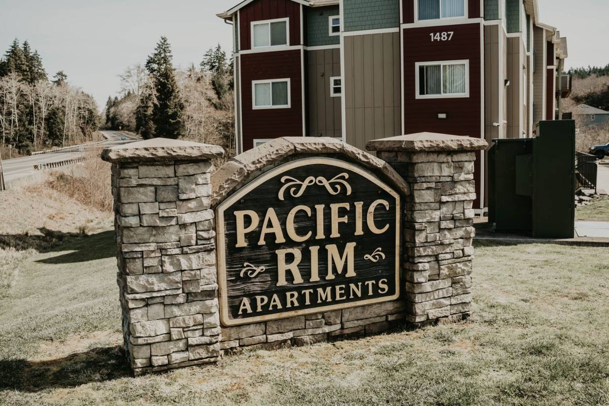 Apartment for rent at 1484 SE Snowberry Lane, Warrenton, OR 97146