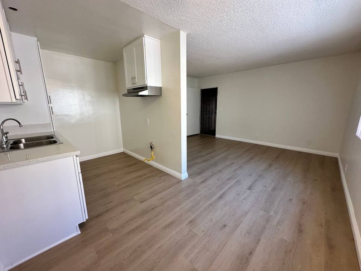 Apartment for rent at 652 E 97th St, Inglewood, CA 90301