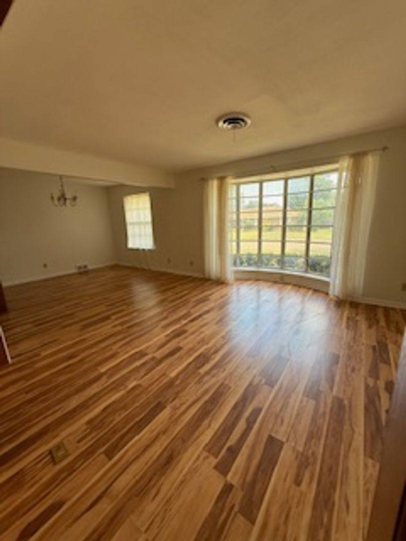 House for rent at 5415 Longleaf Lane, Dallas, TX 75232
