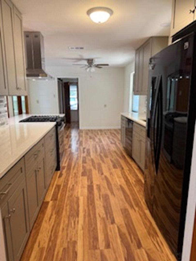 House for rent at 5415 Longleaf Lane, Dallas, TX 75232