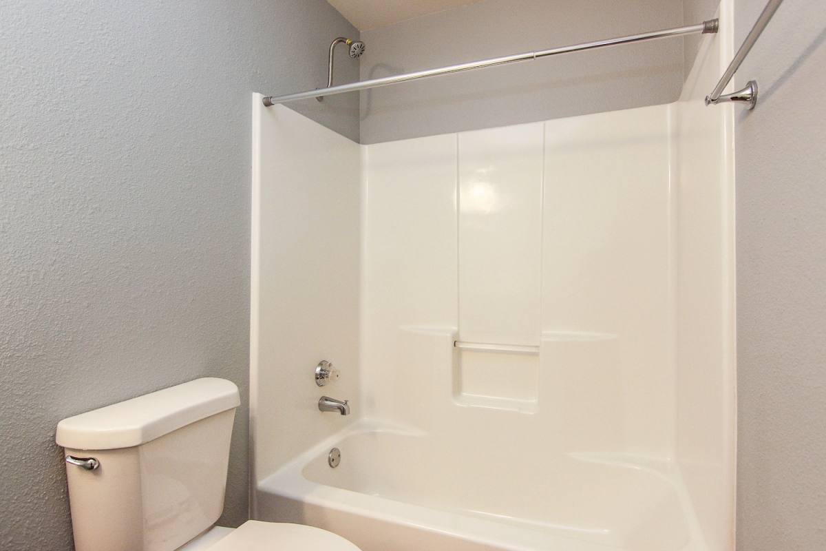 Apartment for rent at 4900 SW 170th Ave, Beaverton, OR 97078