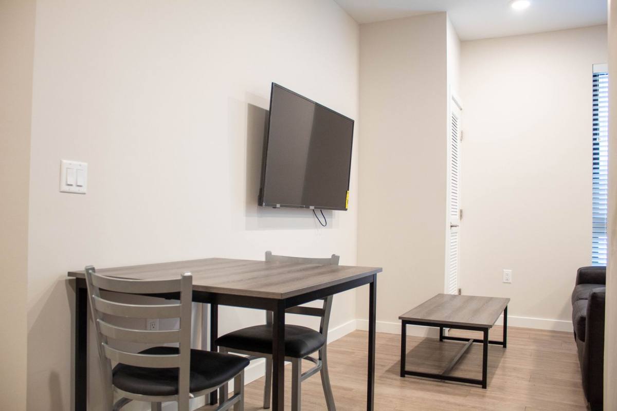 Apartment for rent at 1009 W Stoughton, Urbana, IL 61801