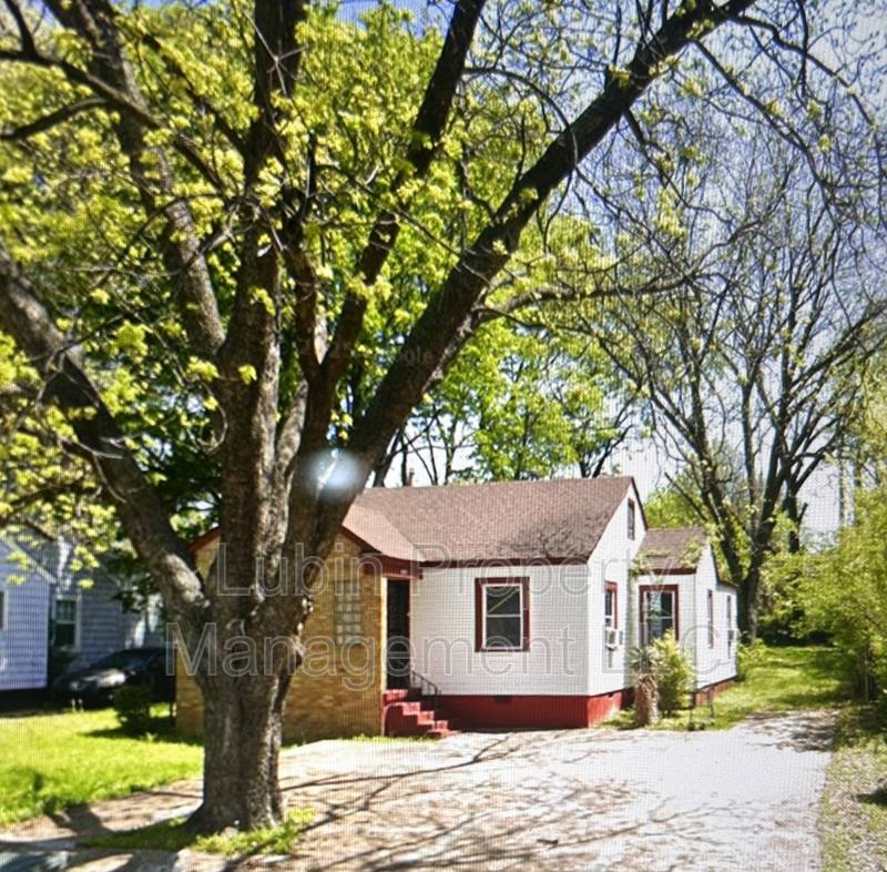 House for rent at 1866 Valley Blvd, Memphis, TN 38106