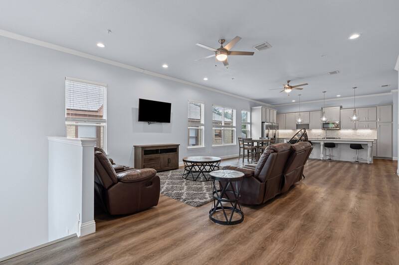 Townhouse for rent at 3322 S University Dr, Fort Worth, TX 76109