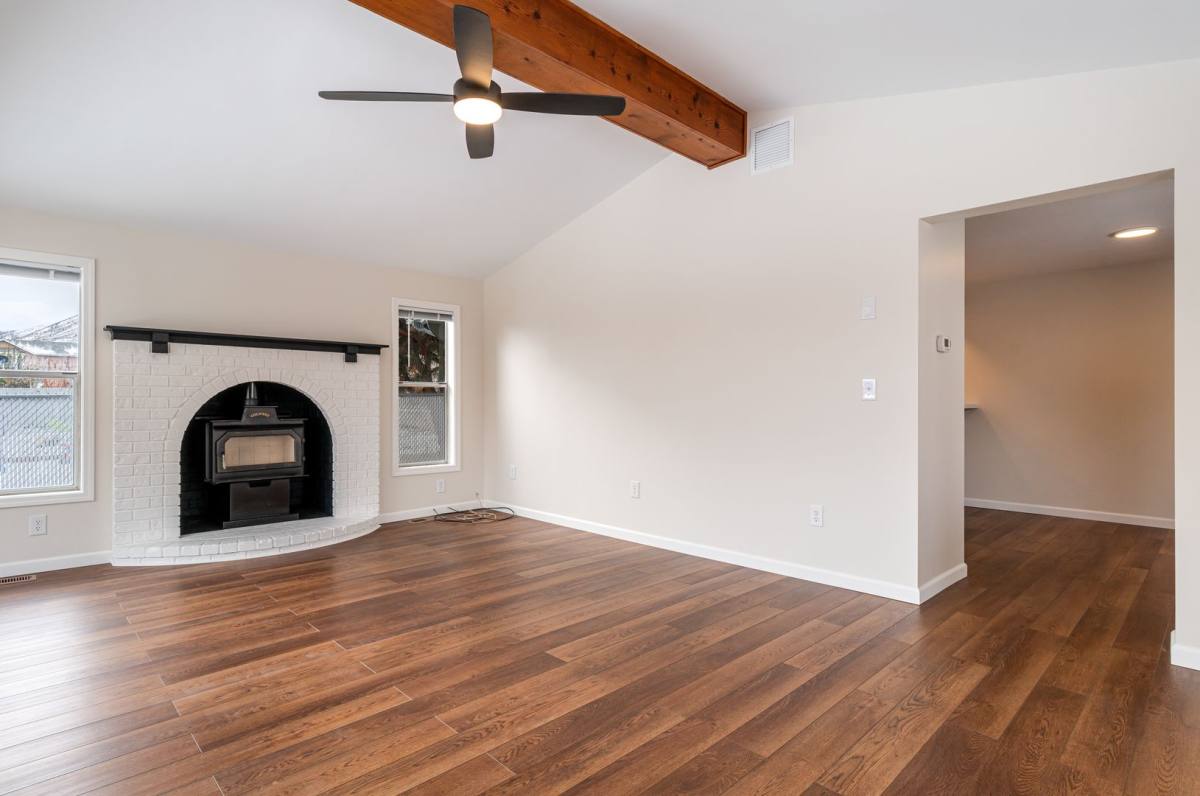 House for rent at 1010 Cascade St, Wenatchee, WA 98801