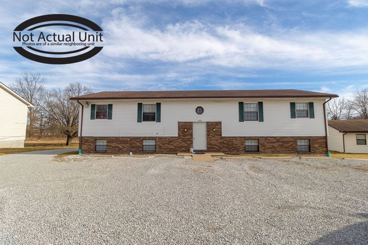 Apartment for rent at 420 N E Park Lane, Columbia, MO 65201