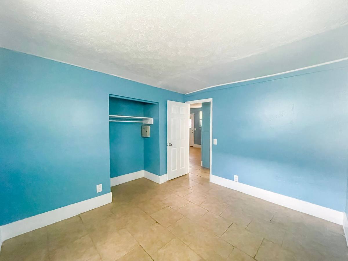 Apartment for rent at 725, 735, 745, 916, & 926 Eaverson St, Jacksonville, FL 32204
