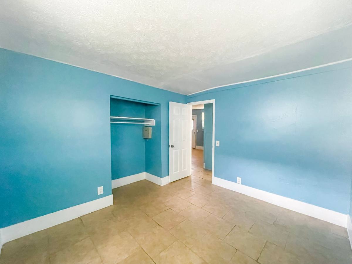 Apartment for rent at 725, 735, 745, 916, & 926 Eaverson St, Jacksonville, FL 32204