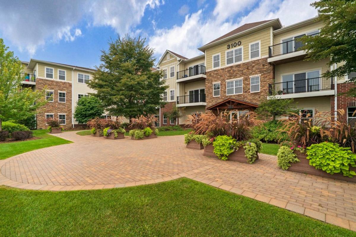 Apartment for rent at 3100 Chestnut St N, Chaska, MN 55318