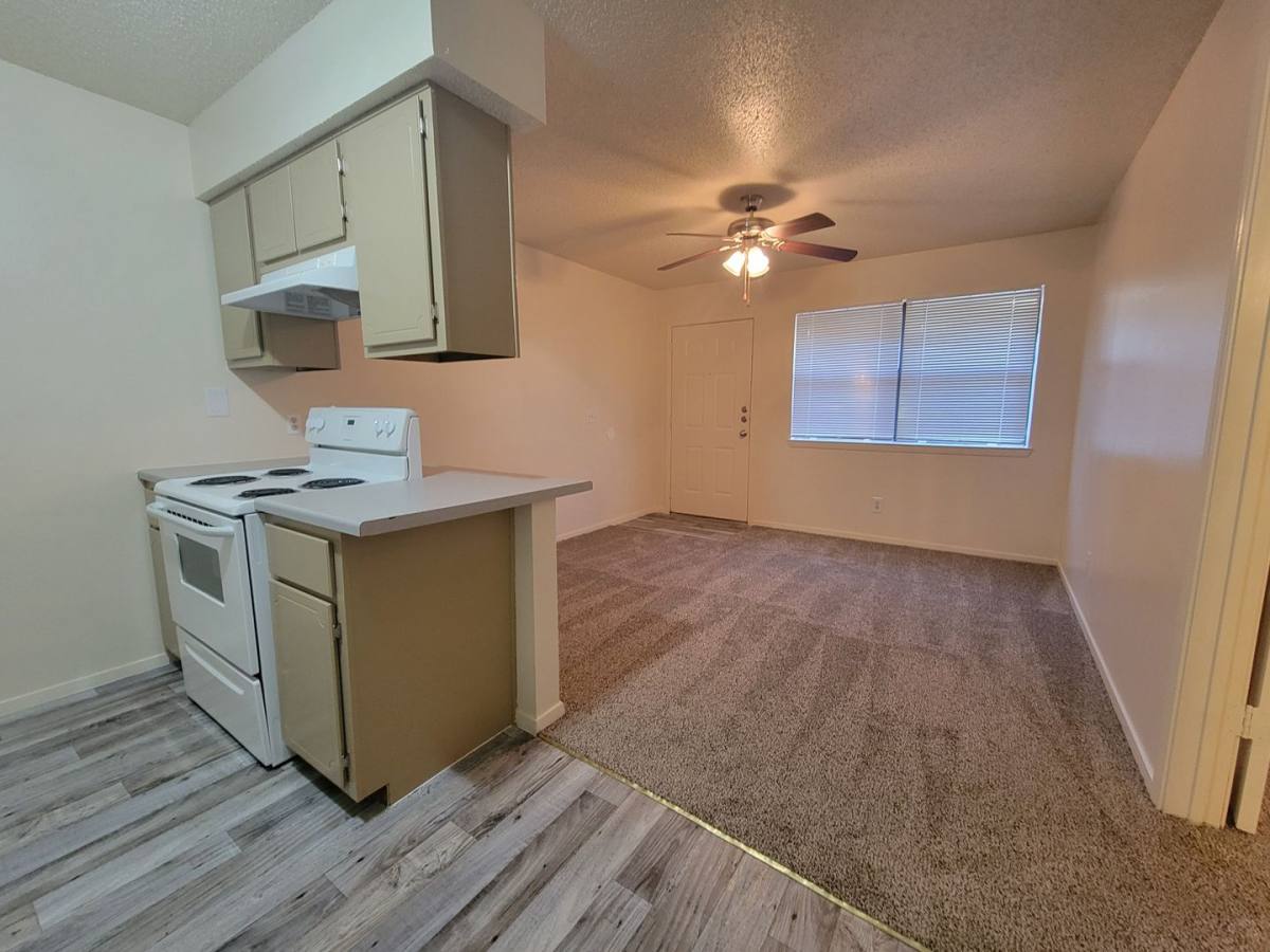 Apartment for rent at 1814 Hunt, Commerce, TX 75428