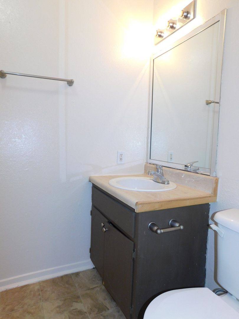 Apartment for rent at 1814 Hunt, Commerce, TX 75428