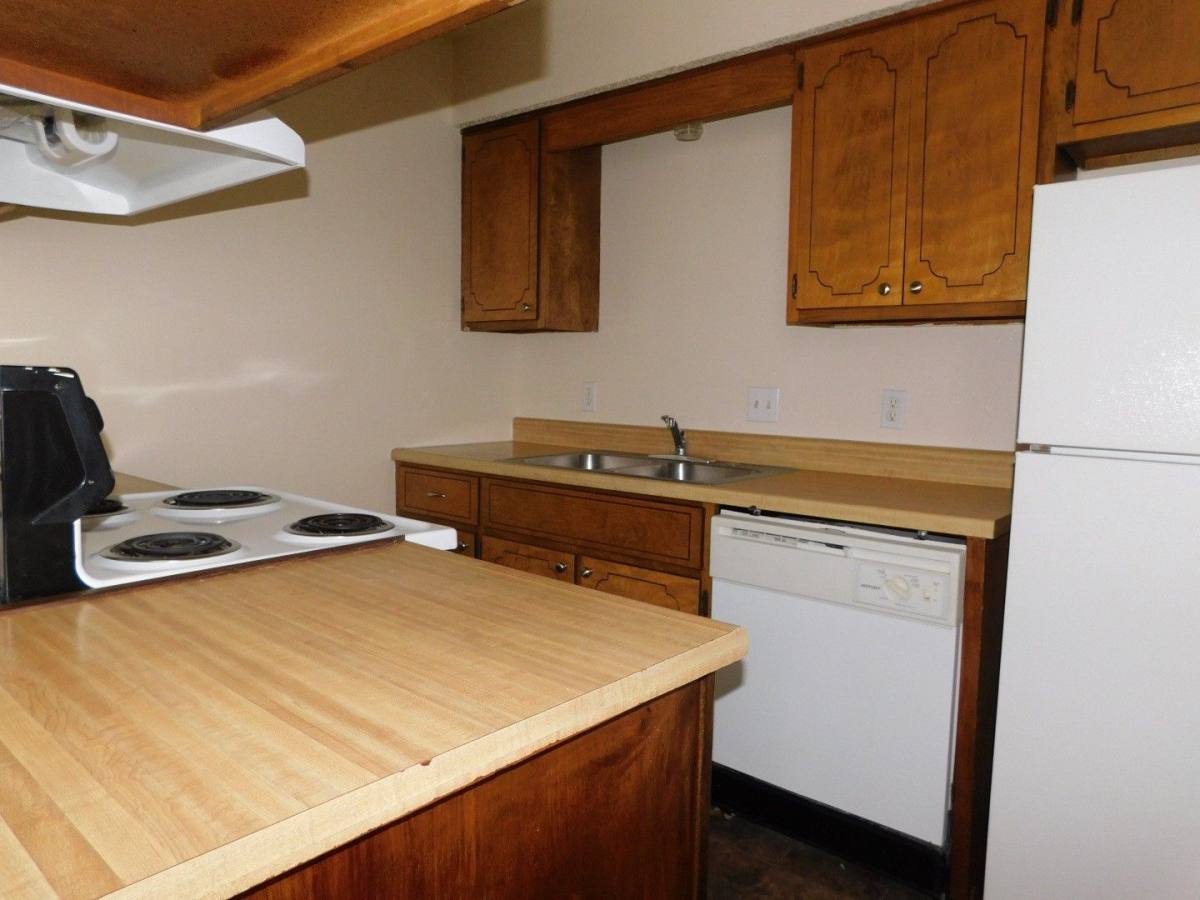 Apartment for rent at 1814 Hunt, Commerce, TX 75428