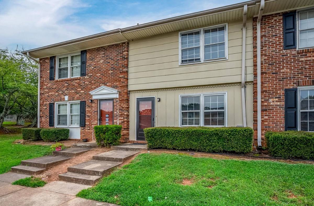 Townhouse for rent at 6526 White Horse Rd, Greenville, SC 29611