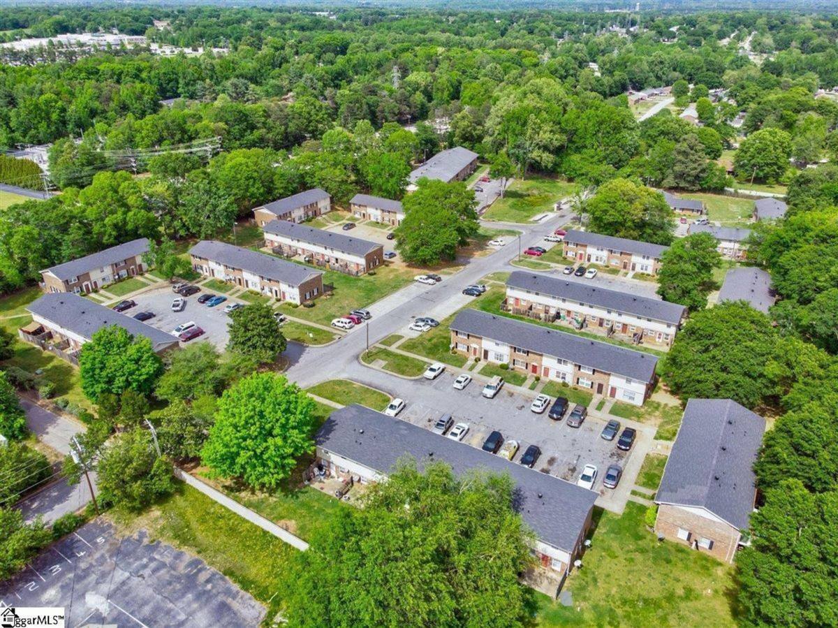 Townhouse for rent at 6526 White Horse Rd, Greenville, SC 29611
