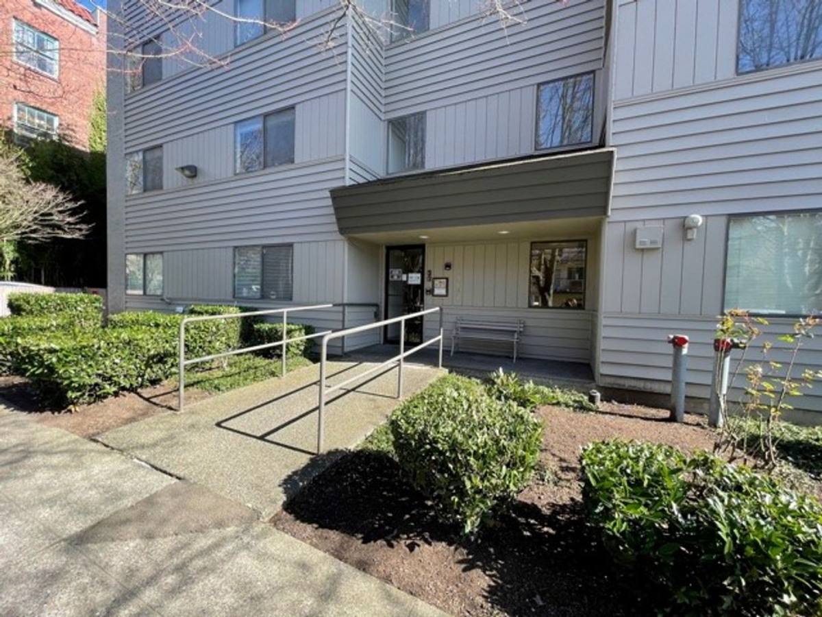 Apartment for rent at 5800 22nd Ave NW, Seattle, WA 98107