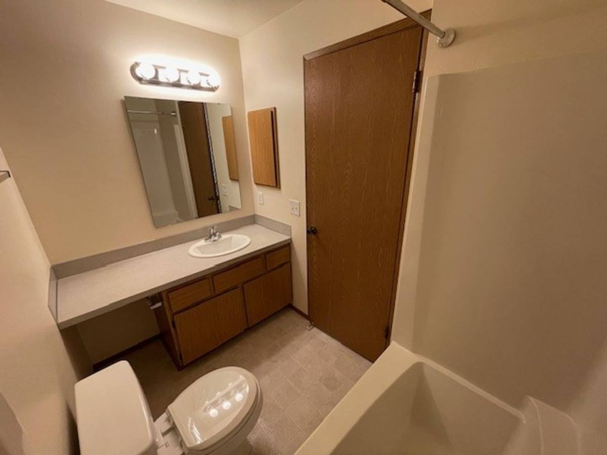 Apartment for rent at 5800 22nd Ave NW, Seattle, WA 98107