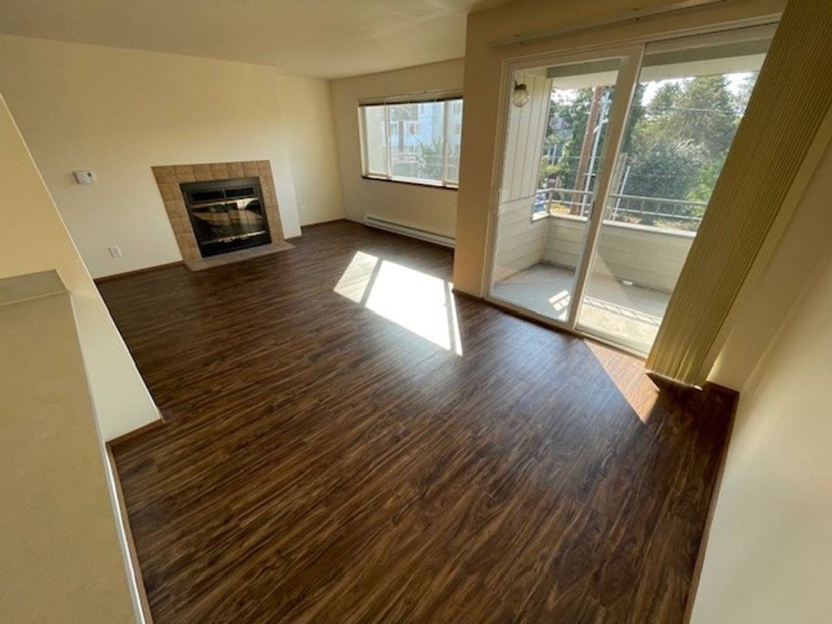 Apartment for rent at 5800 22nd Ave NW, Seattle, WA 98107