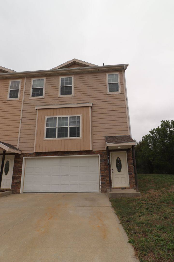 House for rent at 2222 Thompson Dr, Junction City, KS 66441