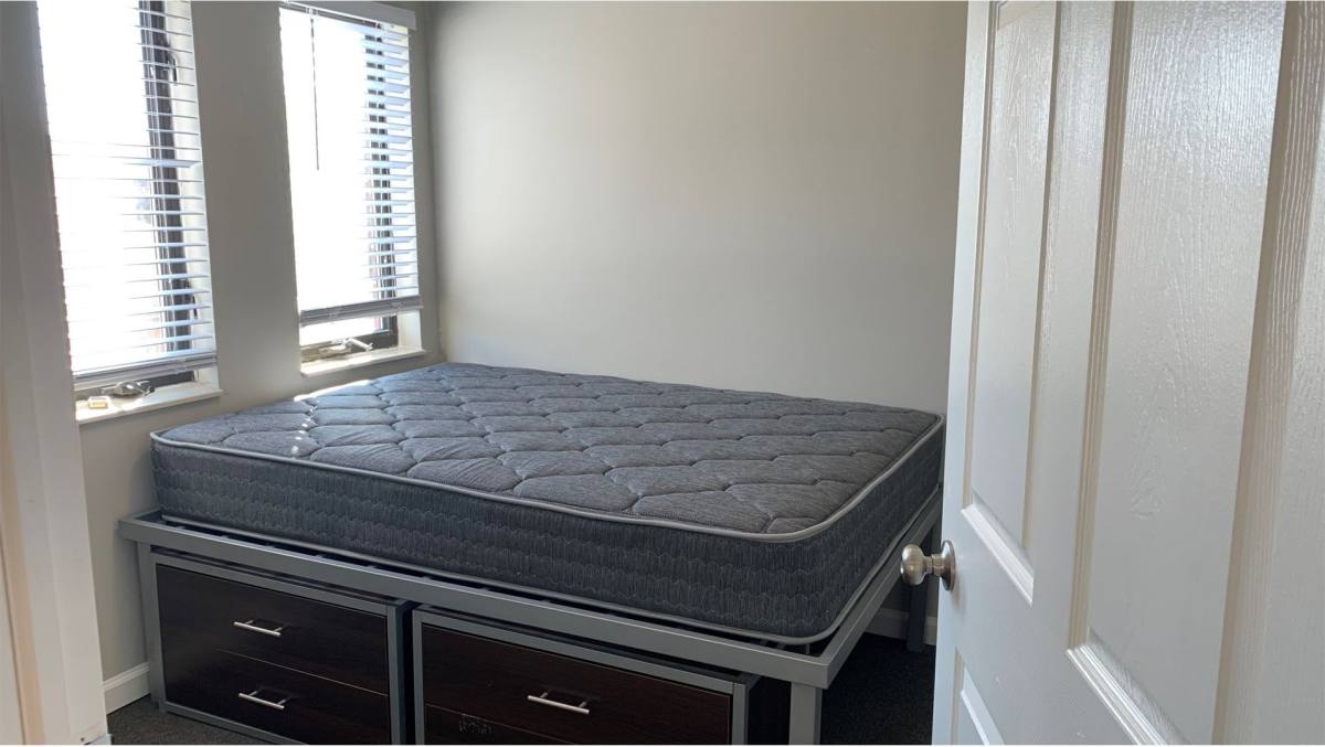 Apartment for rent at 408 E Springfield, Champaign, IL 61820