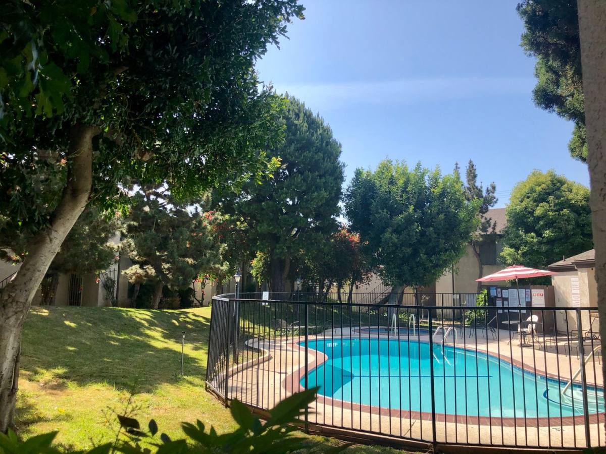 Apartment for rent at 371 N Powell Ave, Azusa, CA 91702