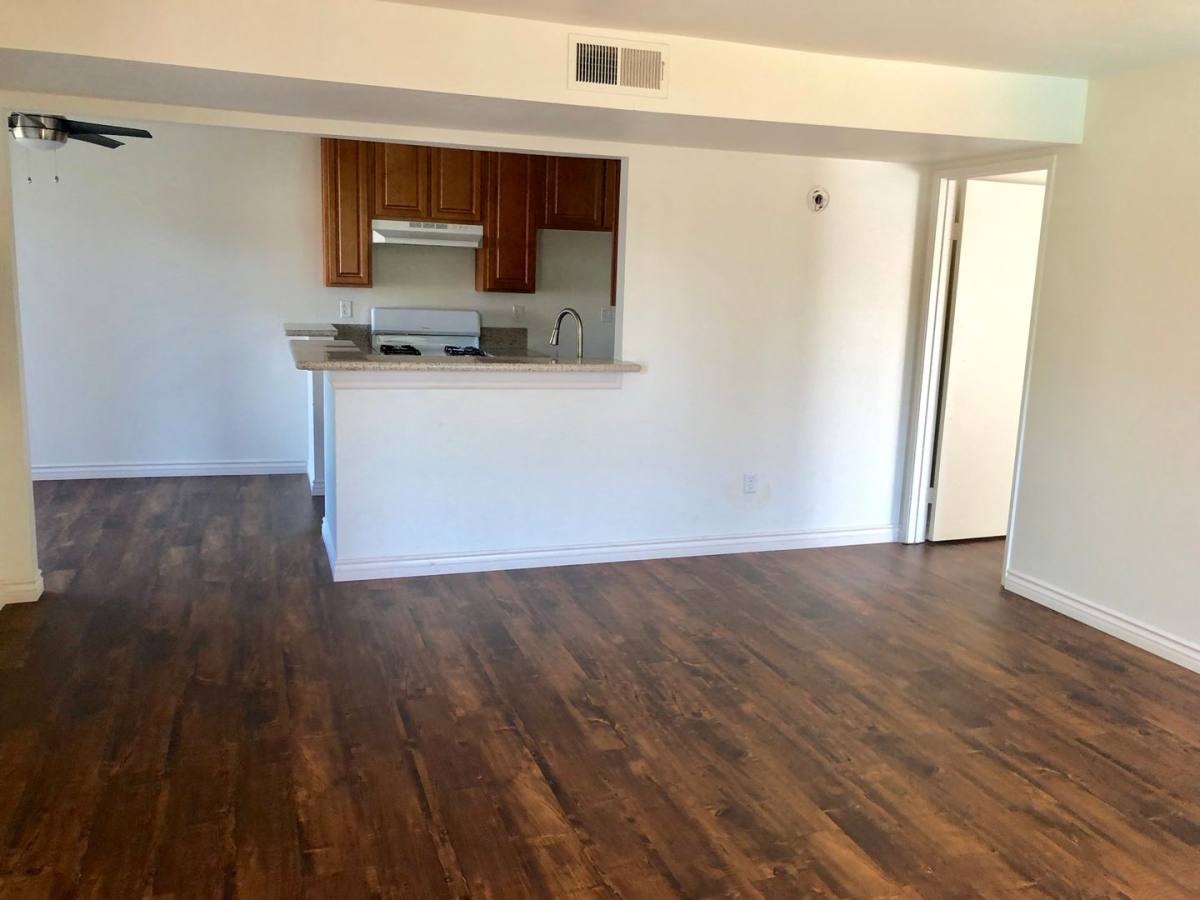 Apartment for rent at 371 N Powell Ave, Azusa, CA 91702