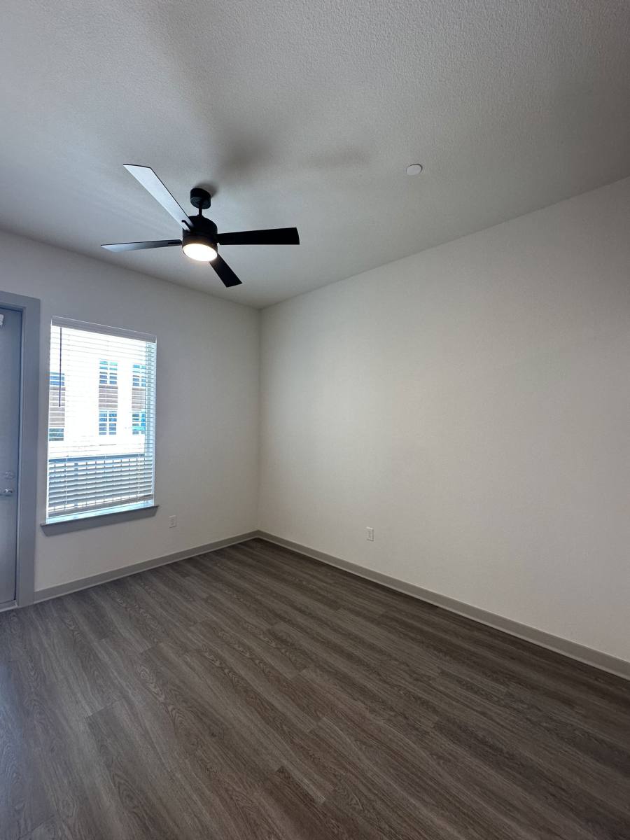 Apartment for rent at 5885 Calmont Ave #816, Fort Worth, TX 76107