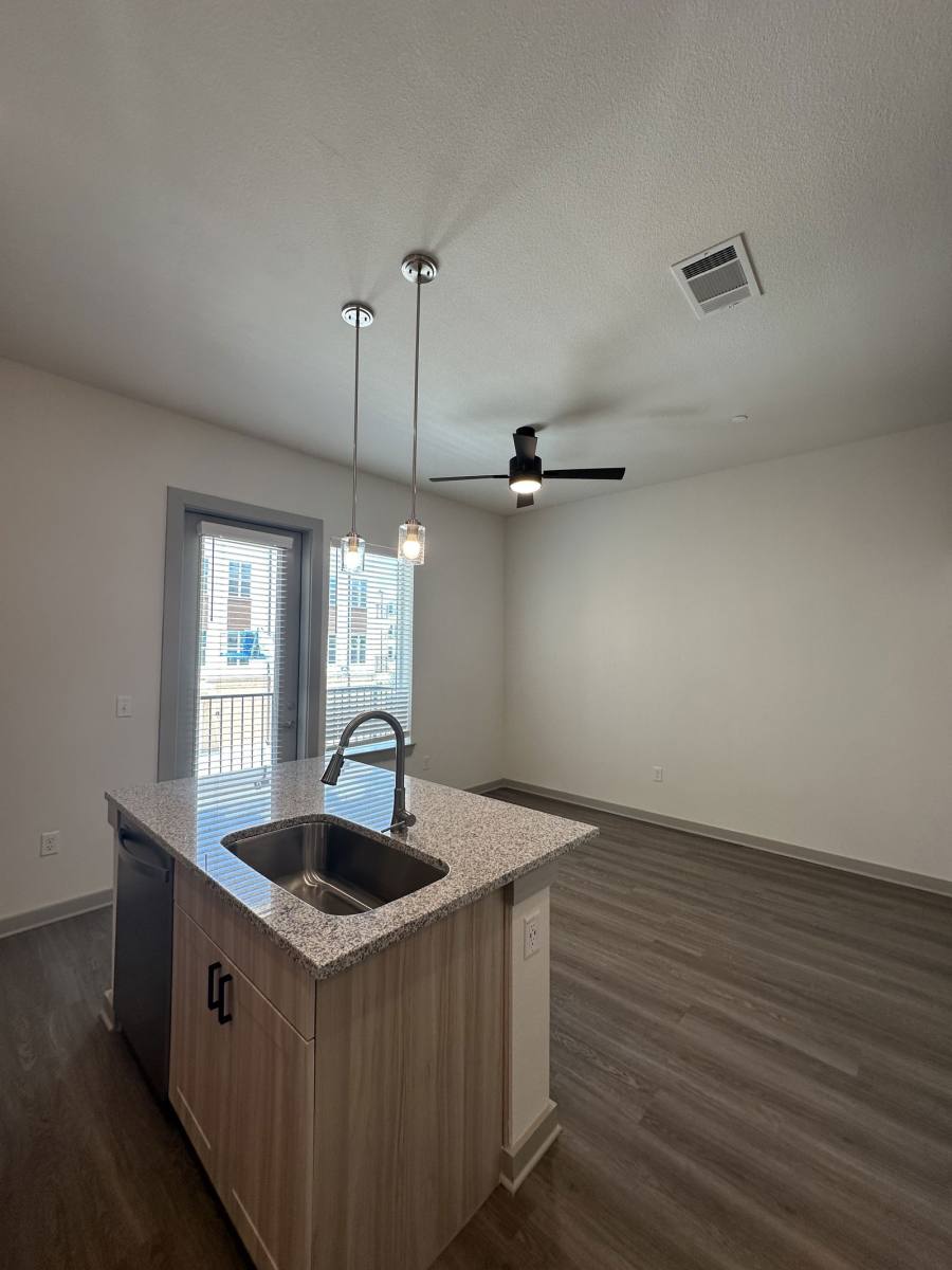 Apartment for rent at 5885 Calmont Ave #816, Fort Worth, TX 76107
