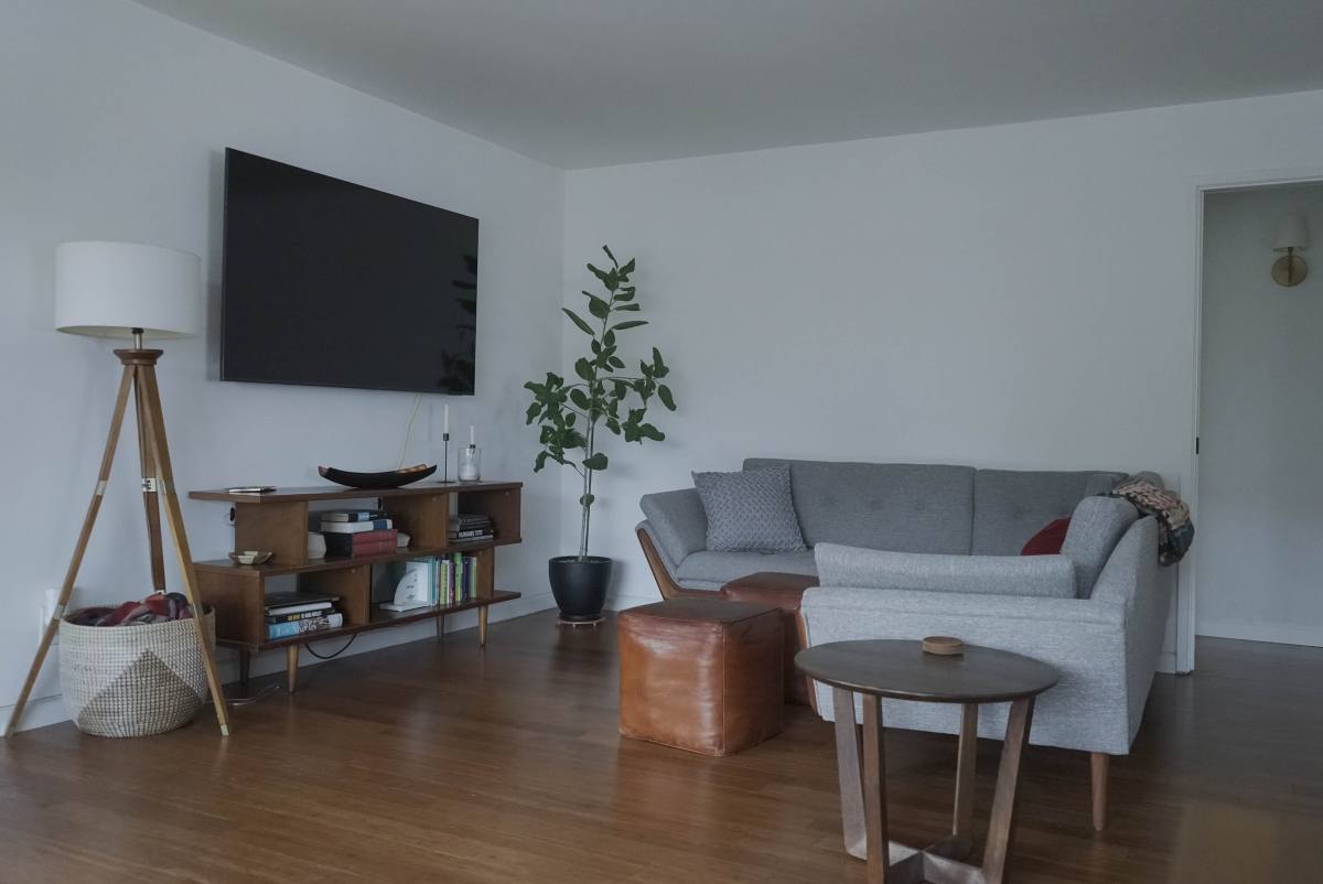 House for rent at 847 Banks Court Dr, Los Angeles, CA 90042