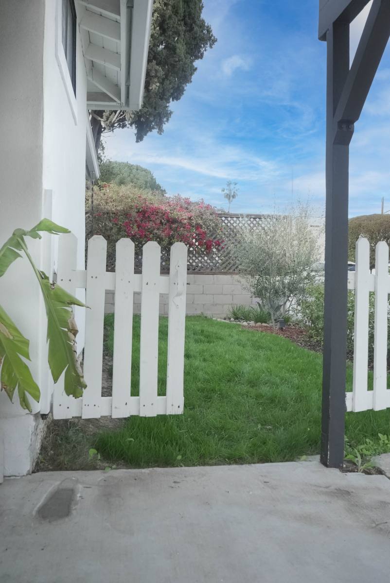 House for rent at 847 Banks Court Dr, Los Angeles, CA 90042