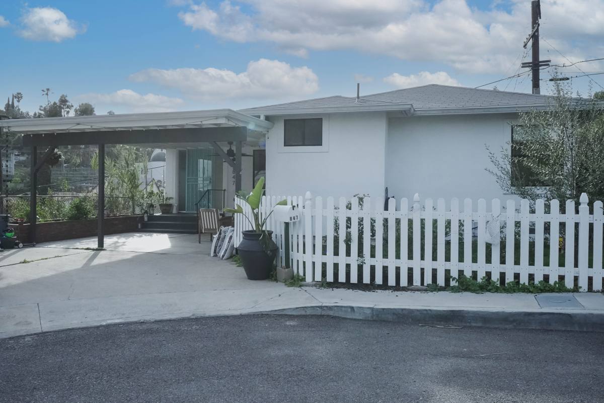 House for rent at 847 Banks Court Dr, Los Angeles, CA 90042