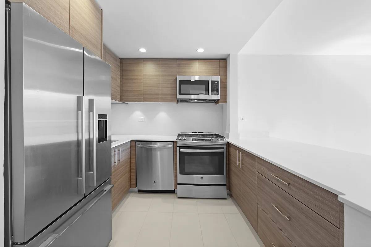 Condo for rent at 235 W 48th St #27GG, New York, NY 10036