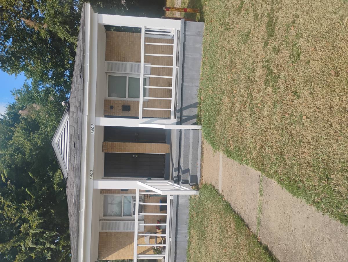 Townhouse for rent at 1402 Kerr Ave, Memphis, TN 38106