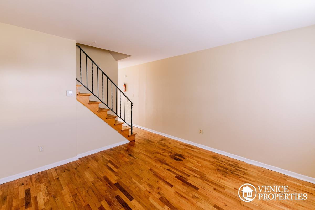Townhouse for rent at 171 E 12th Ave, Columbus, OH 43201