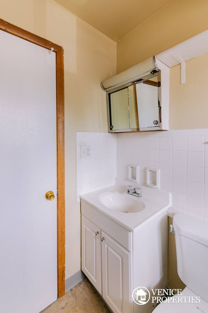 Townhouse for rent at 171 E 12th Ave, Columbus, OH 43201