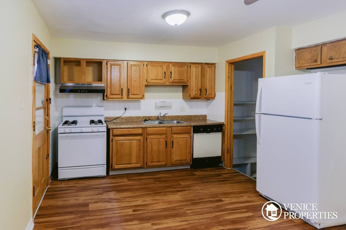 Townhouse for rent at 171 E 12th Ave, Columbus, OH 43201