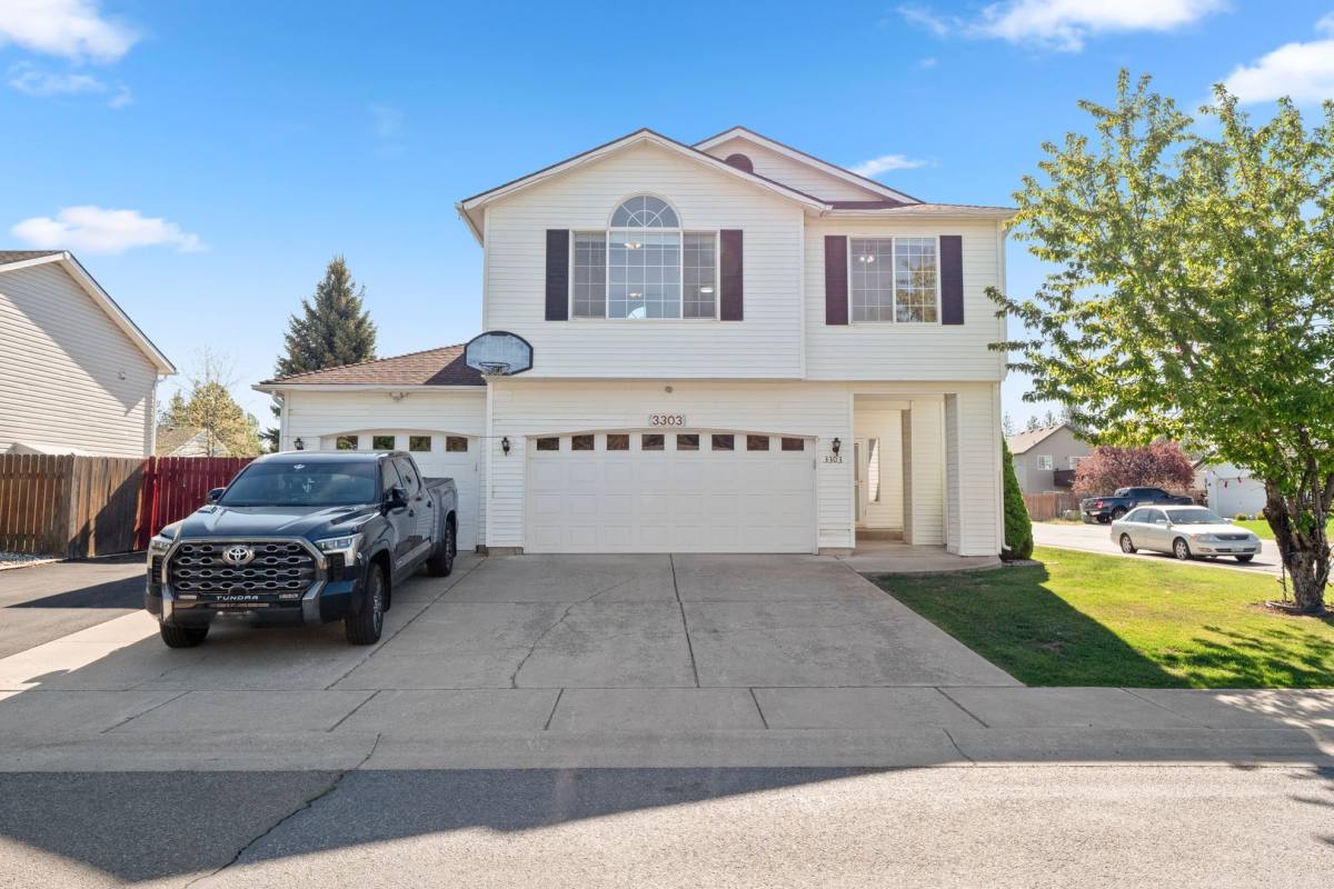 House for rent at 3303 Meadowglen Lane, Cheney, WA 99004