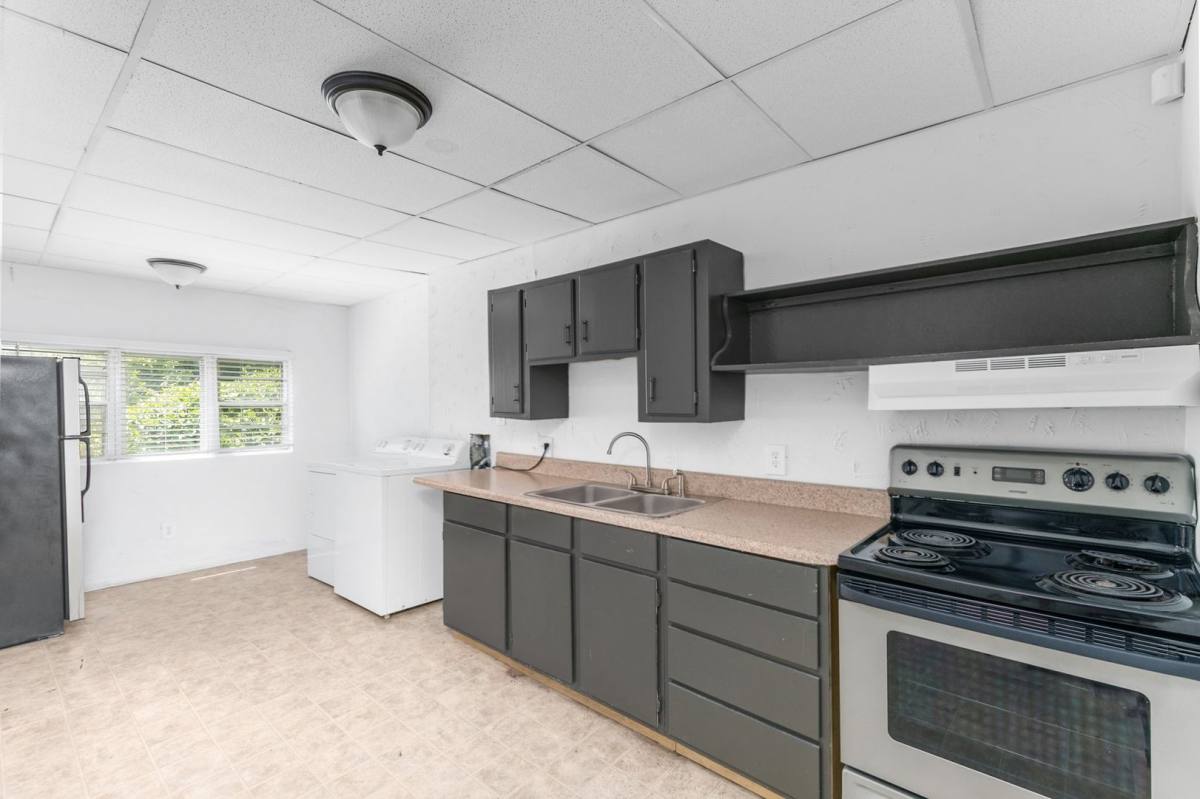 Apartment for rent at 1745-1747-1749-1751-1753-1755 13th Ave S, Birmingham, AL 35205