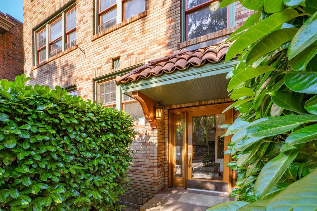 Apartment for rent at 715 1st Ave W, Seattle, WA 98119