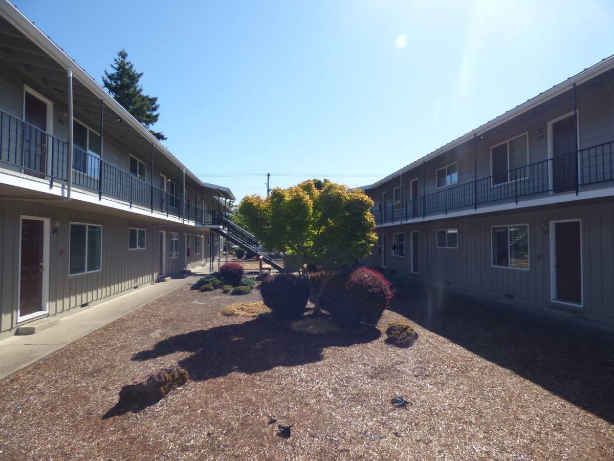 Apartment for rent at 721-759 Hawthorne Ave NE, Salem, OR 97301