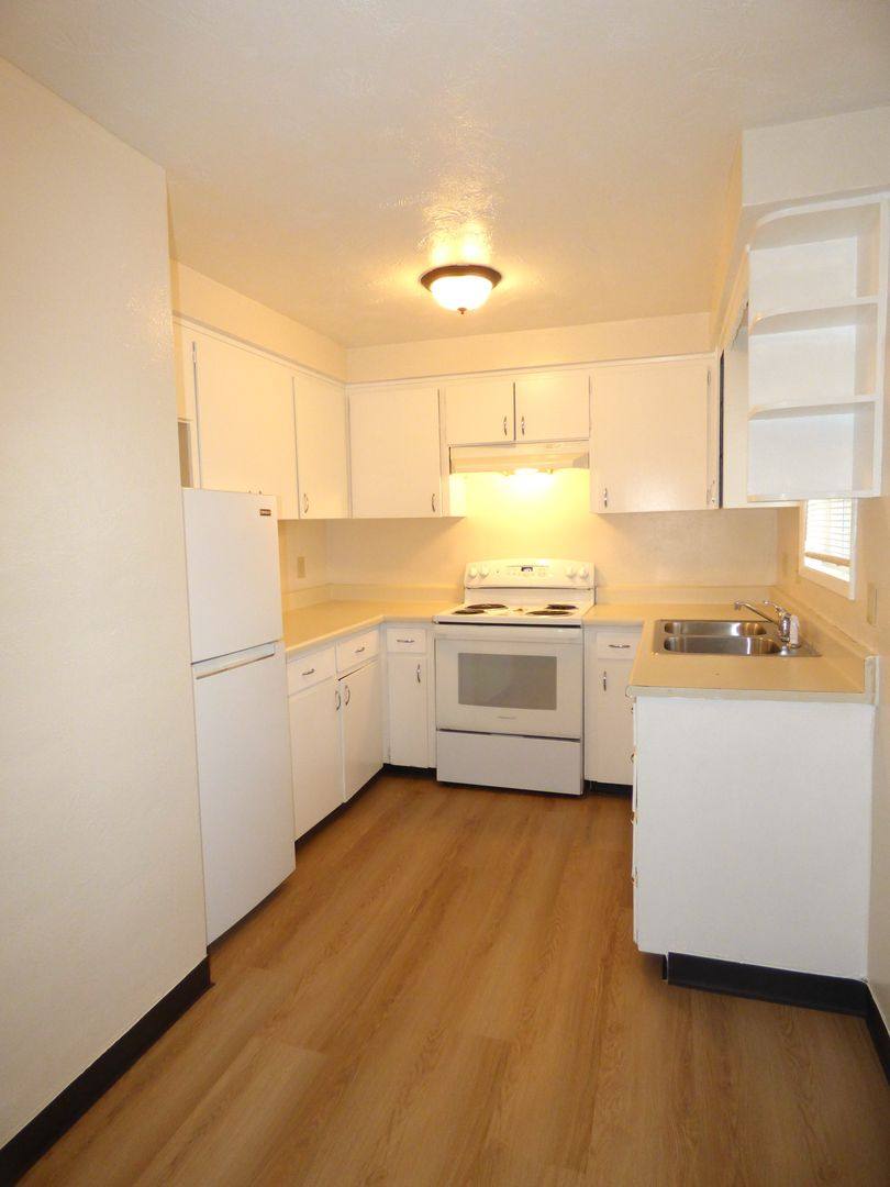 Apartment for rent at 721-759 Hawthorne Ave NE, Salem, OR 97301