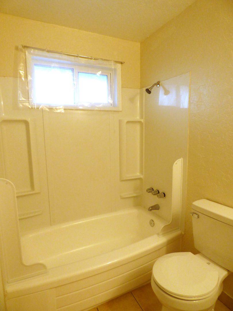 Apartment for rent at 721-759 Hawthorne Ave NE, Salem, OR 97301