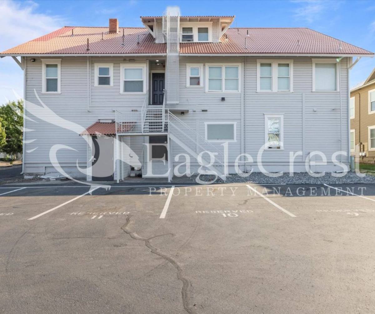 Apartment for rent at 105 N Spokane St, Walla Walla, WA 99362