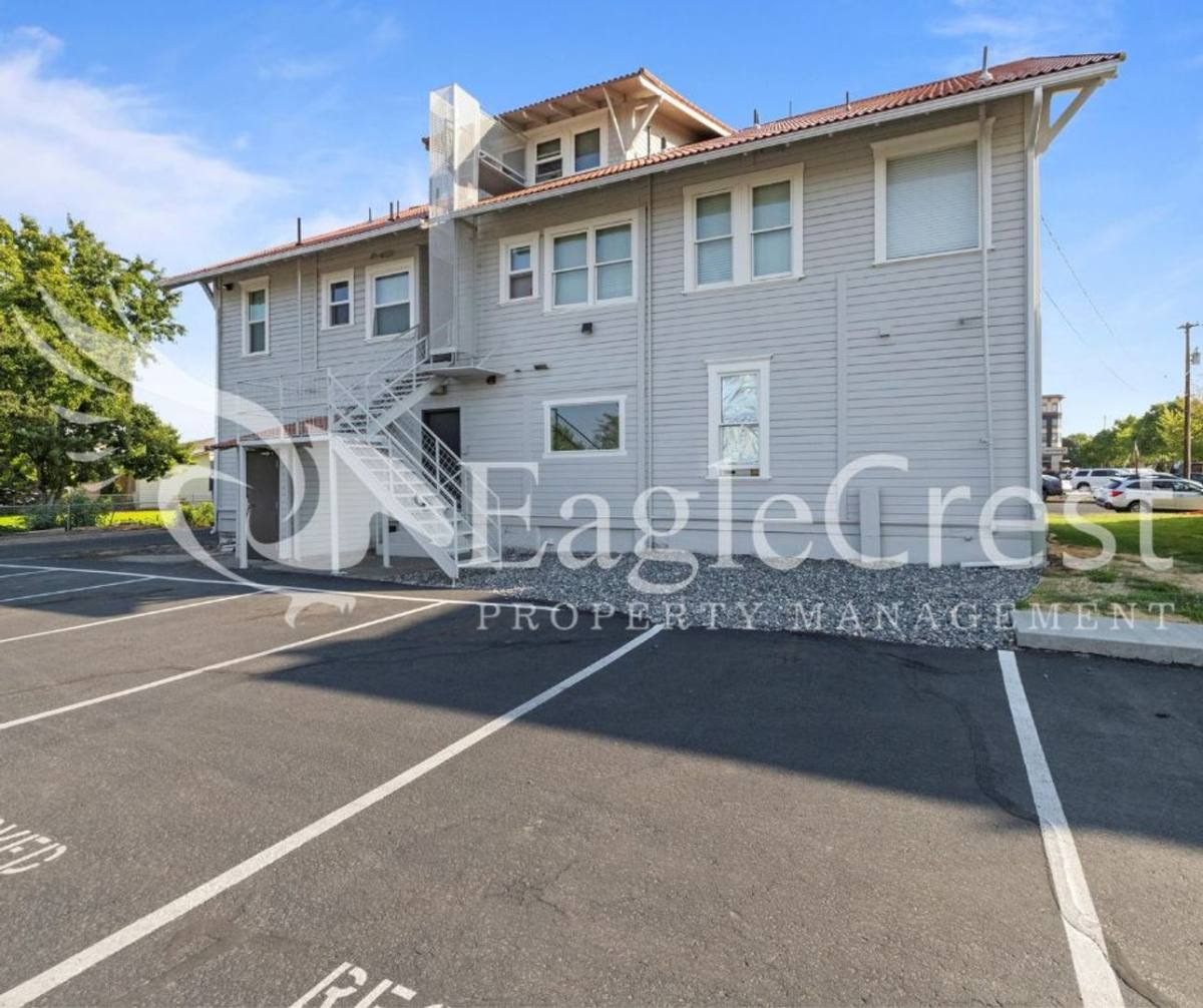 Apartment for rent at 105 N Spokane St, Walla Walla, WA 99362